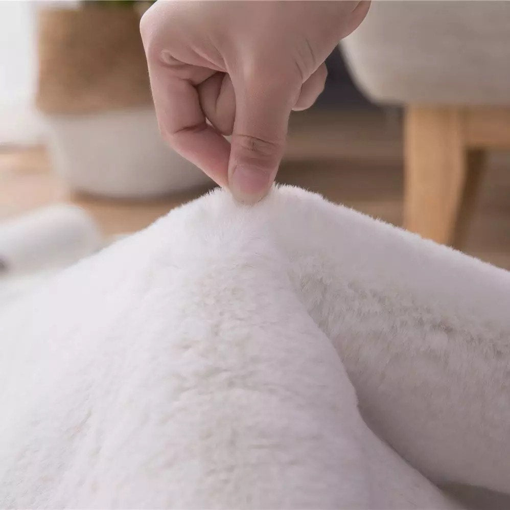 Plush Non Slip Rabbit Faux Fur Bath Rug Mat